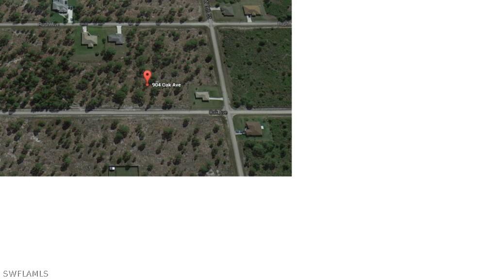904 Oak Ave., Lehigh Acres, FL 33972