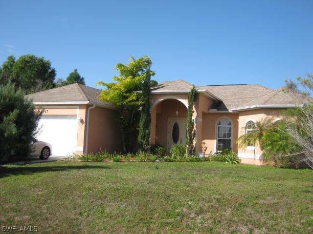 1017 Alido Ave., Lehigh Acres, FL 33971
