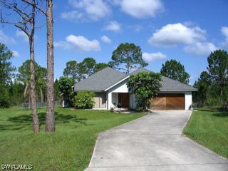 1103 Lincoln Ave., Lehigh Acres, FL 33972