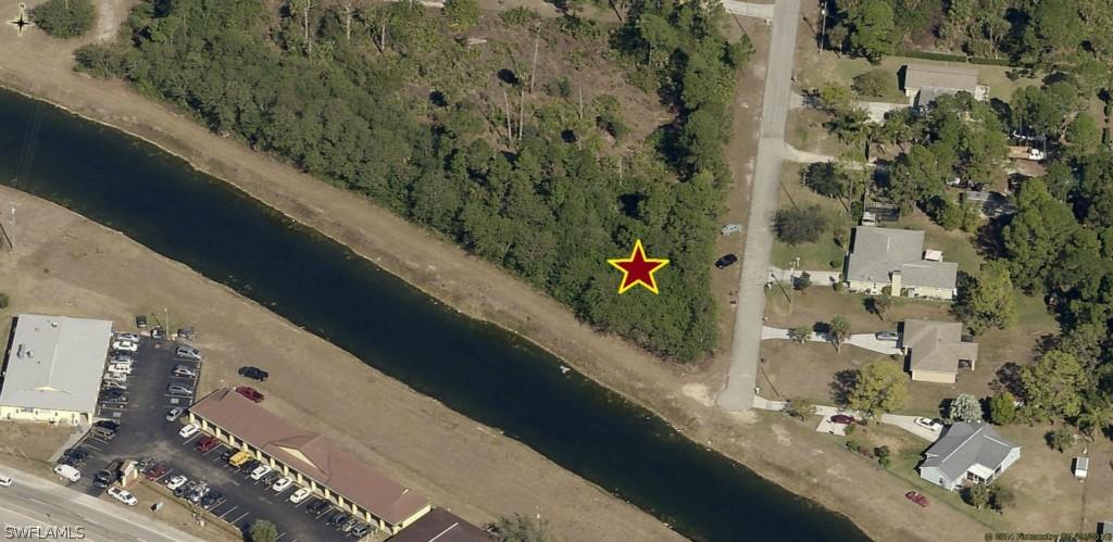 409 Magnolia Ave., Lehigh Acres, FL 33972