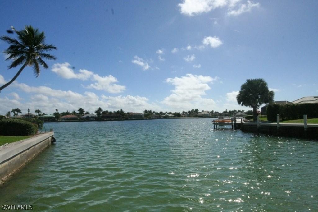 987 Daisy Ct., Marco Island, FL 34145