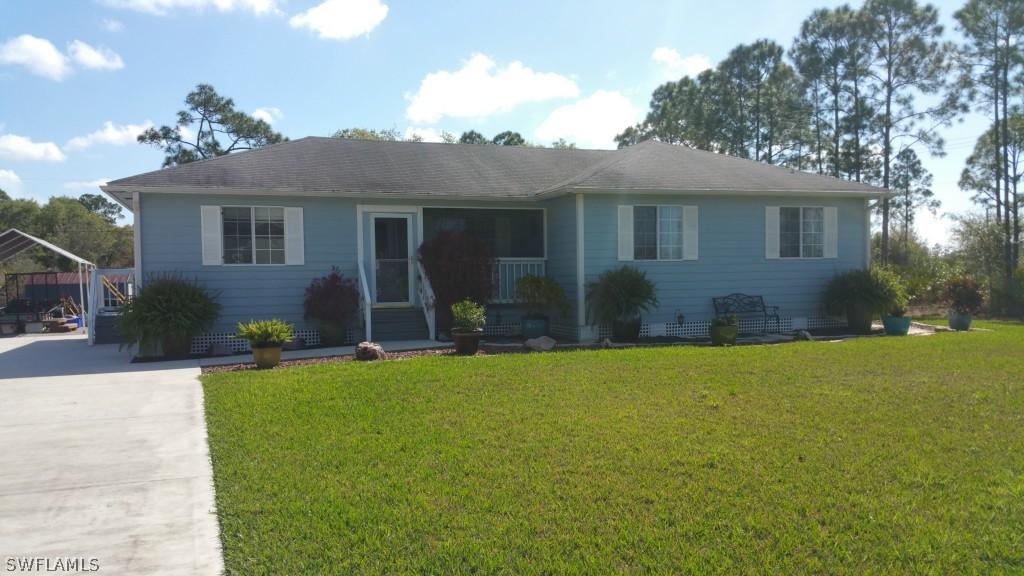 1002 Maple Ave., Lehigh Acres, FL 33972