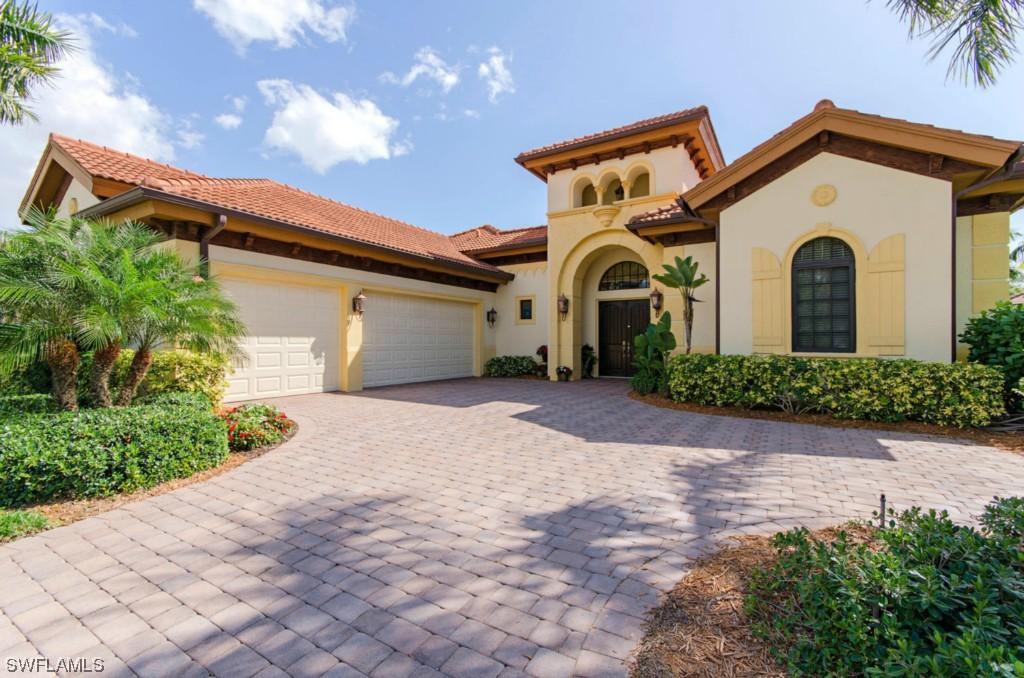 7732 Classics Dr., Naples, FL 34113