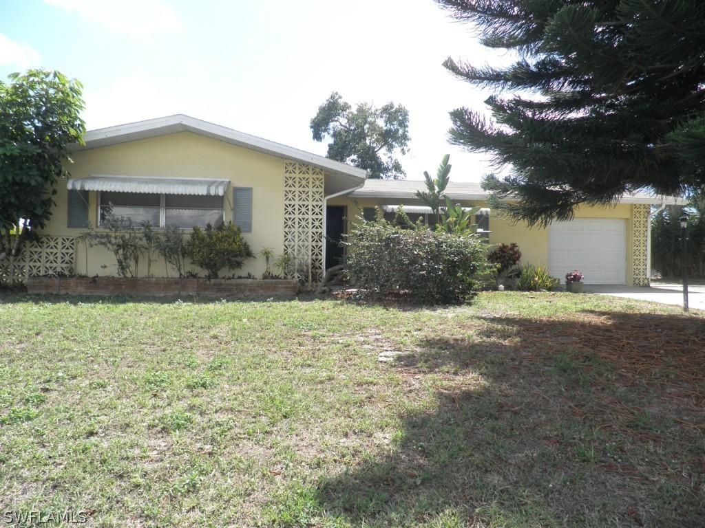 1018 SE 43rd Ter., Cape Coral, FL 33904