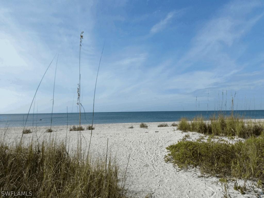 257 Daniel Dr., Sanibel, FL 33957