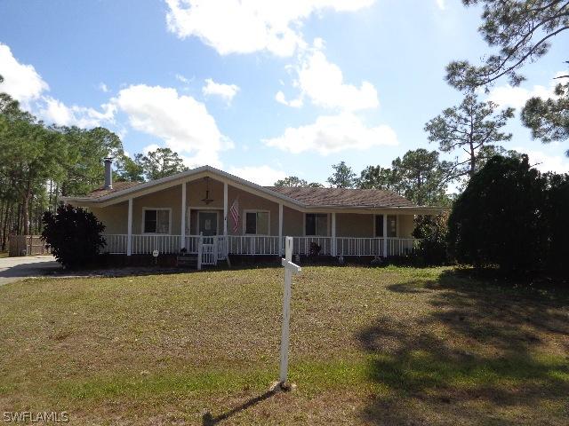 1004 Thompson Ave., Lehigh Acres, FL 33972