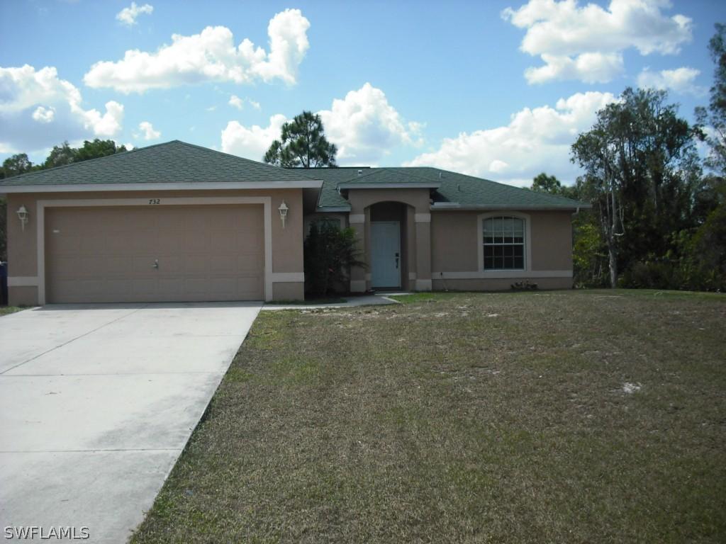 732 Bedford Point Ave., Lehigh Acres, FL 33974