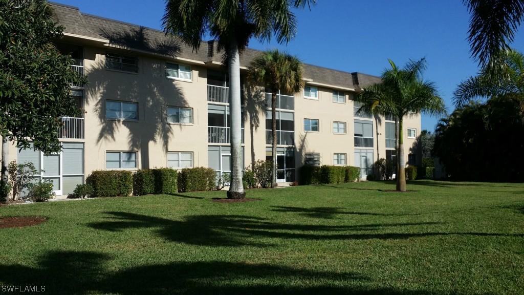 5435 Rattlesnake Hammock Rd. #E-304, Naples, FL 34113