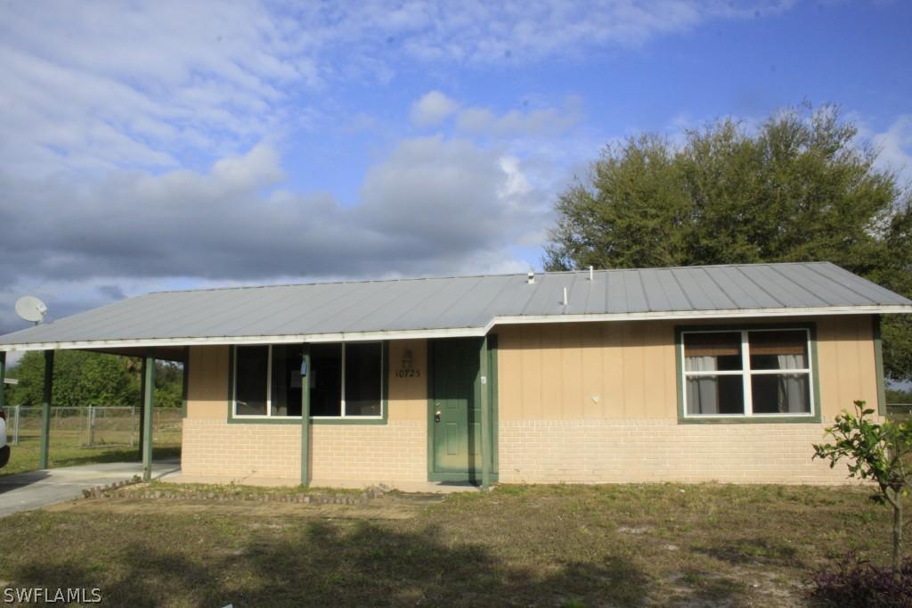 10725 Guavatree Ct., Lehigh Acres, FL 33936