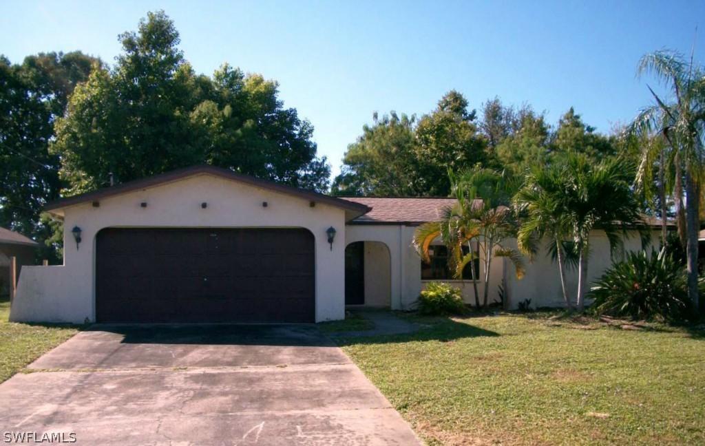 1214 SE 30th Ter., Cape Coral, FL 33904