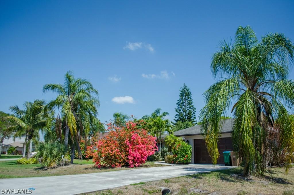 4915 SW 27th Pl., Cape Coral, FL 33914