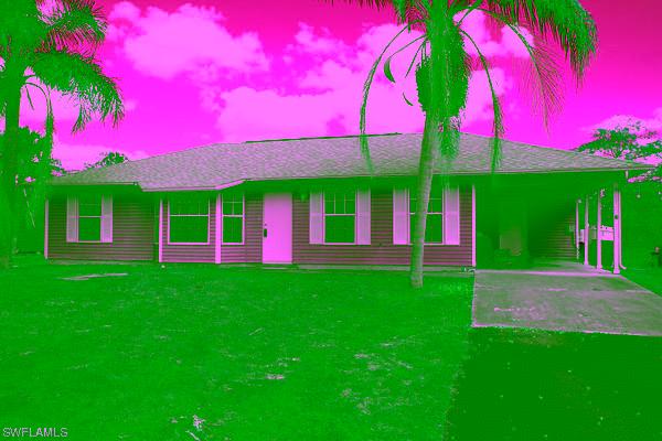 260 6th St., Naples, FL 34120