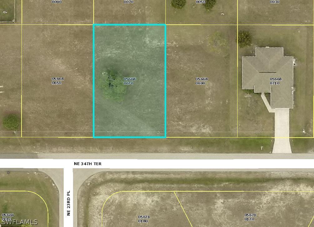 2317 NE 34th Ter., Cape Coral, FL 33909