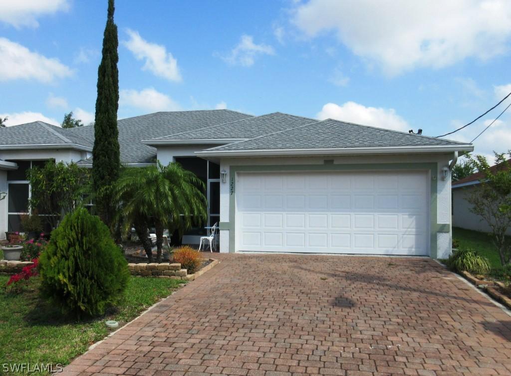 1227 SE 6th Ter., Cape Coral, FL 33990