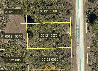 6015 Paula Ave., Lehigh Acres, FL 33971