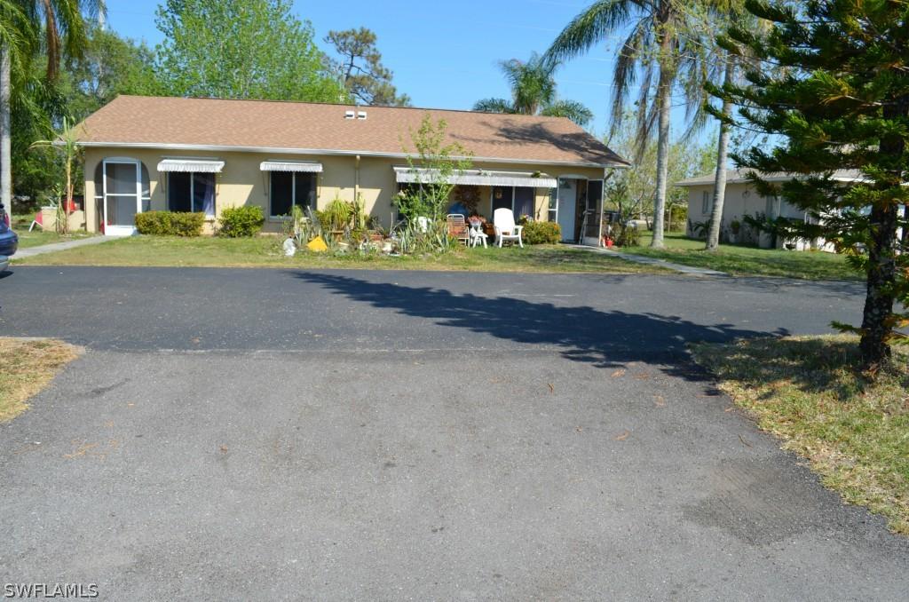 1813 SW Santa Barbara Pl., Cape Coral, FL 33991