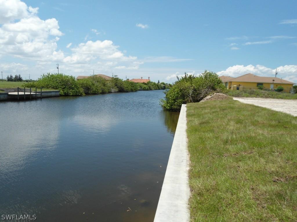 607 NW 33rd Ave., Cape Coral, FL 33993