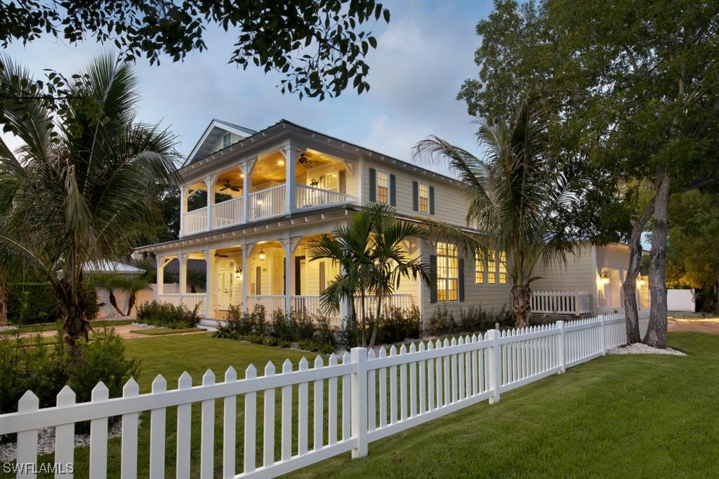 260 3rd St., Naples, FL 34117