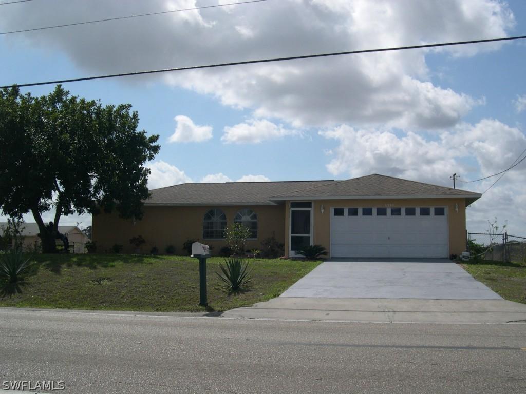 3917 8th St., Lehigh Acres, FL 33976