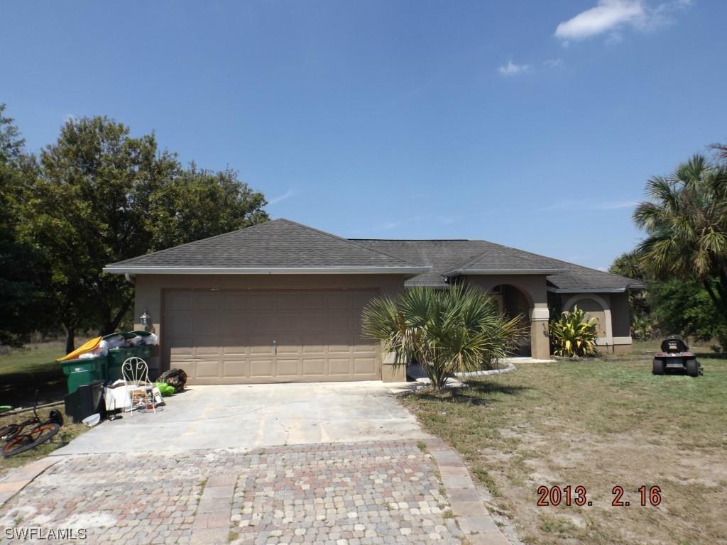 2877 41st Ave., Naples, FL 34120