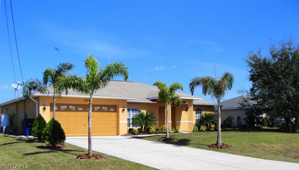 5132 Beecher St., Lehigh Acres, FL 33971