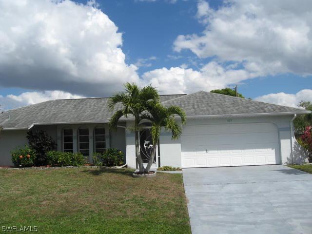 527 SE 20th Pl., Cape Coral, FL 33990
