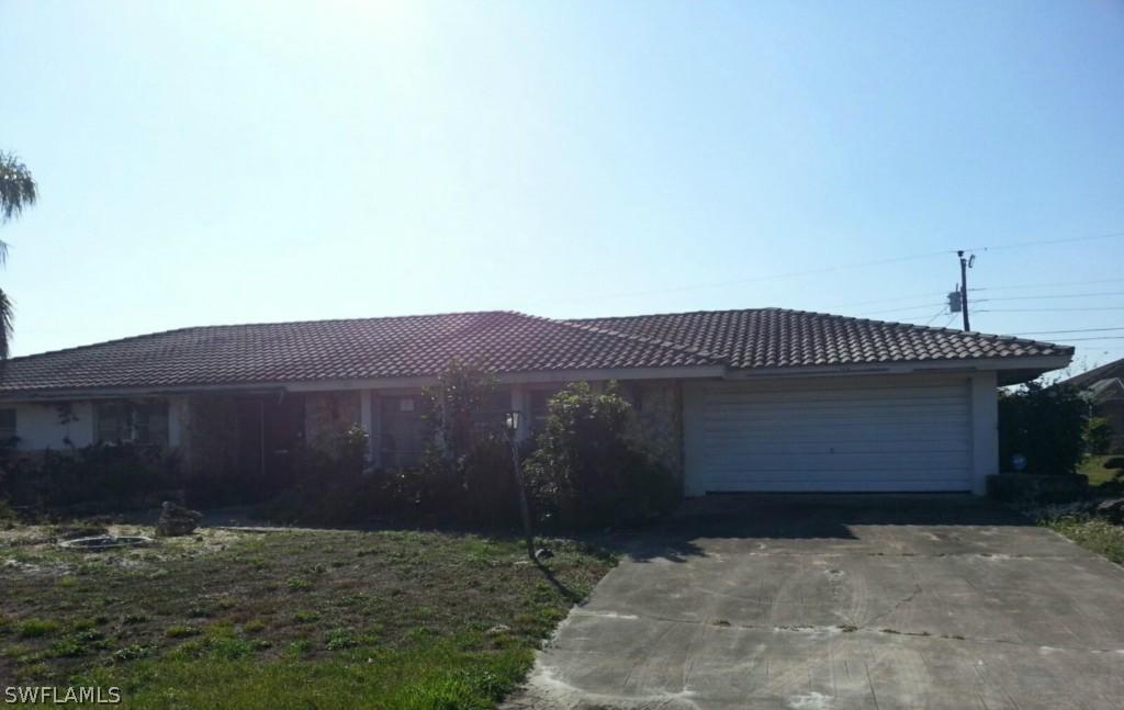 308 Hollywood St., Lehigh Acres, FL 33936