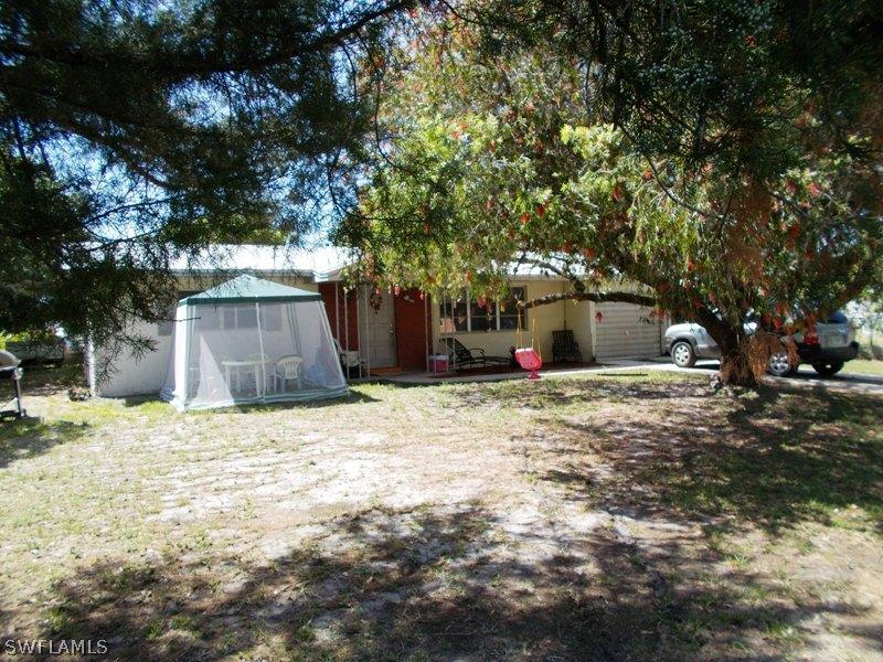 414 Canyon Dr., Lehigh Acres, FL 33936