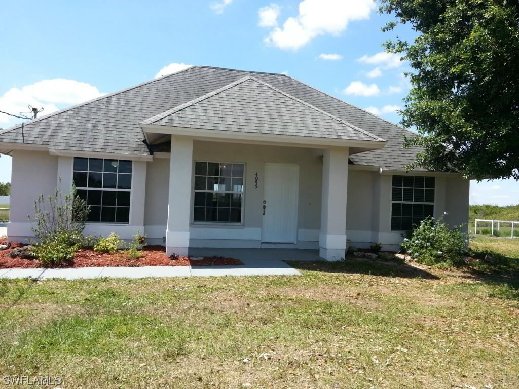 4095 22nd Ave., Naples, FL 34120