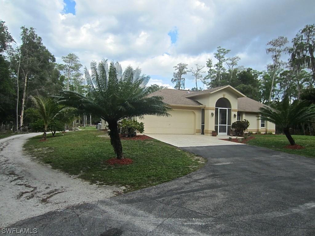 786 Logan Blvd., Naples, FL 34119