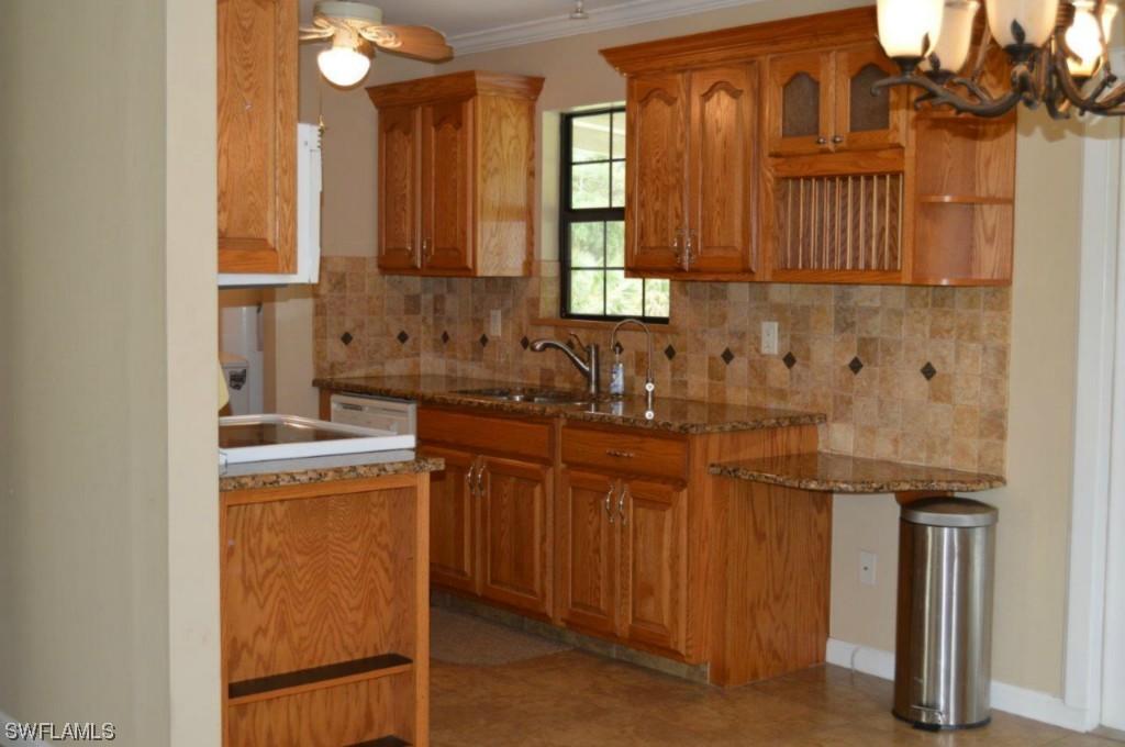 710 15th St., Naples, FL 34117