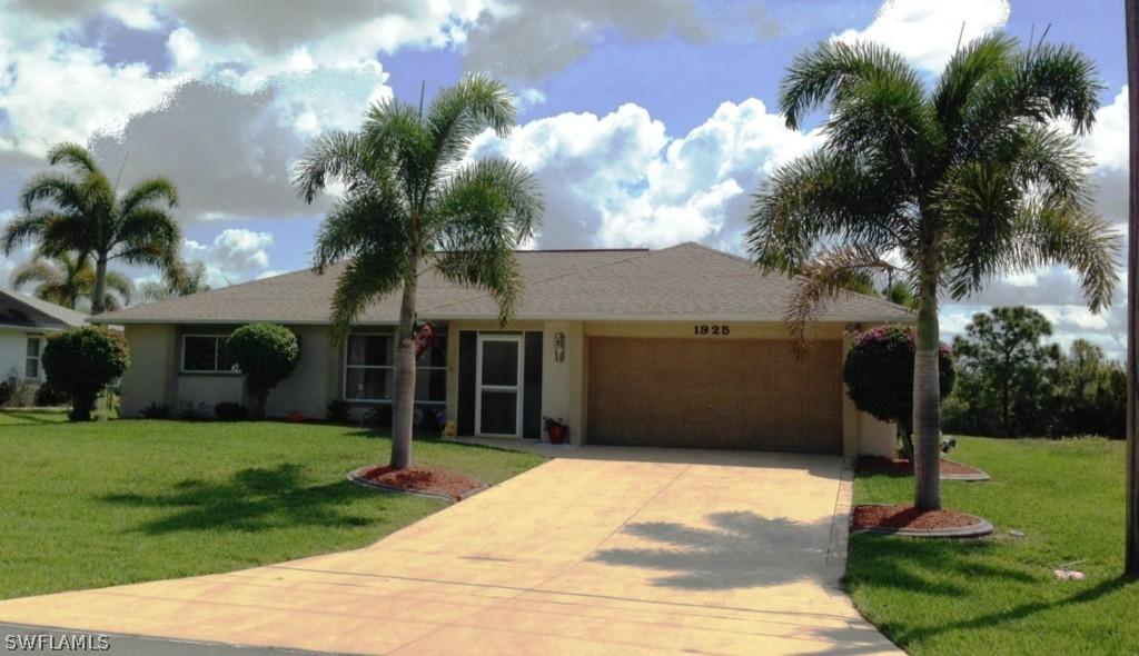 1925 SW 17th Pl., Cape Coral, FL 33991