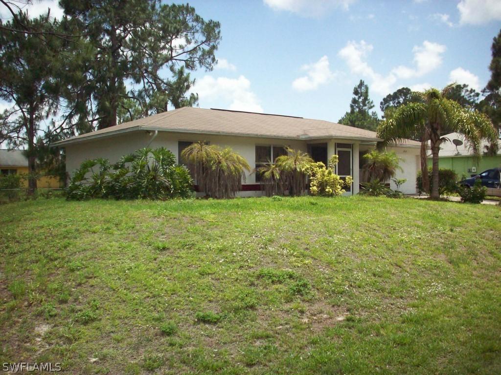 2429 Millie Ave., Lehigh Acres, FL 33973