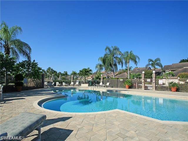 6651 Trident Way, Naples, FL 34108