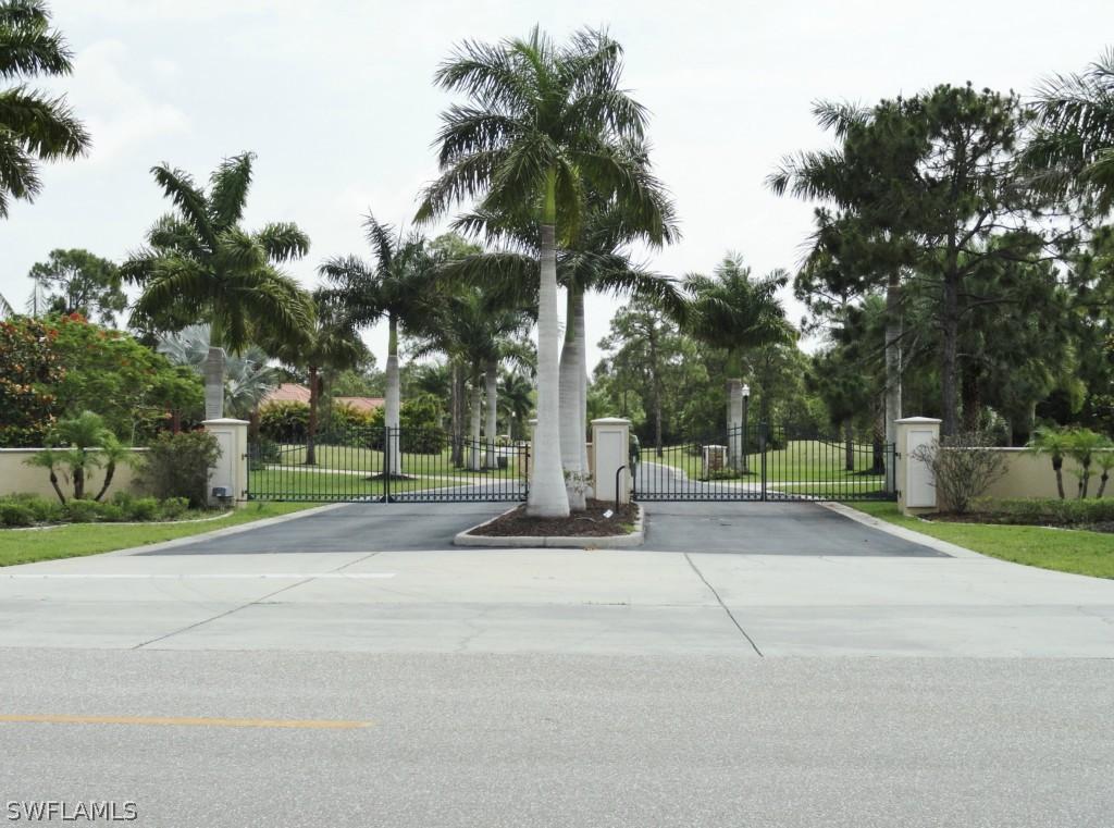 3940 Lavida Way, Cape Coral, FL 33993