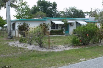 2816 Meadow Ave., Fort Myers, FL 33901