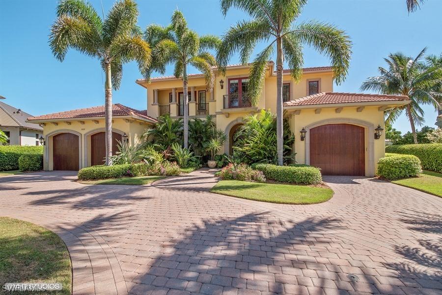 4800 Whispering Pine Way, Naples, FL 34103