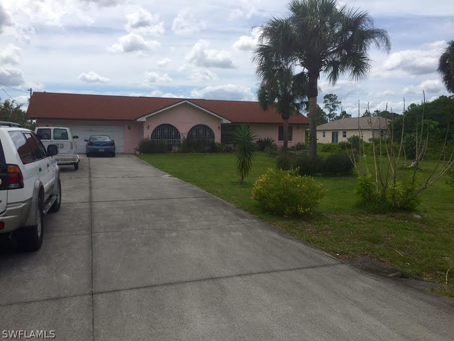 1123 Clayton Ave., Lehigh Acres, FL 33972
