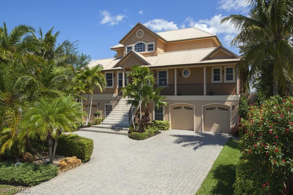 207 Dolphin Cove Ct., Bonita Springs, FL 34134