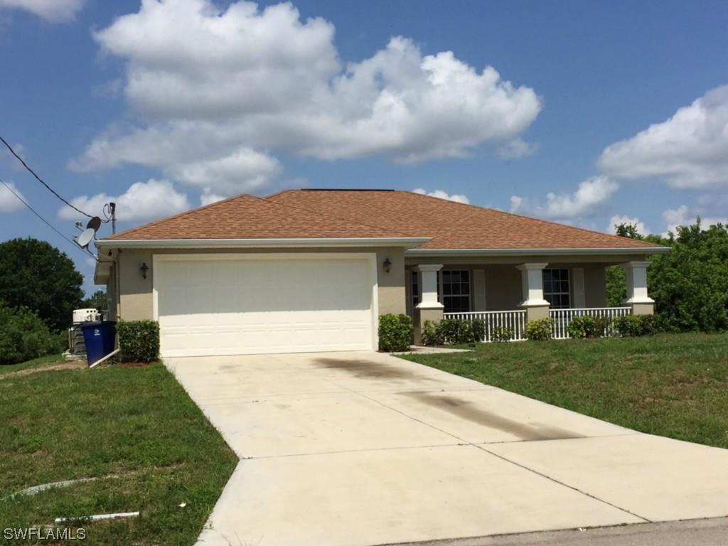 909 Chaplin Ave., Lehigh Acres, FL 33971