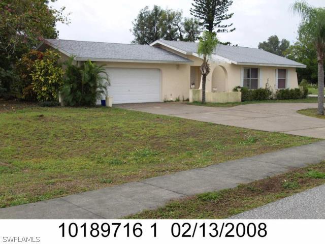 1404 SE 44th St., Cape Coral, FL 33904