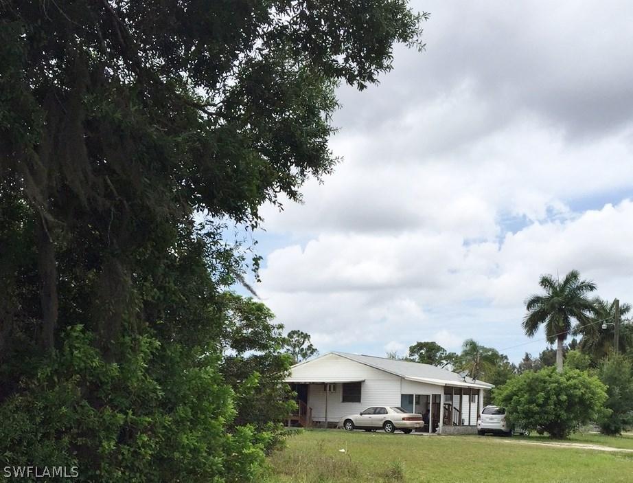 9290 Laredo Ave., Fort Myers, FL 33905