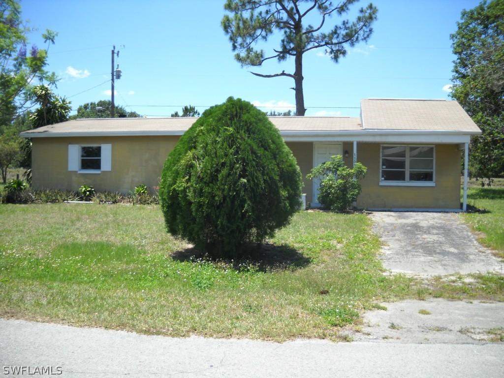 1151 Cherokee Ave., Lehigh Acres, FL 33936