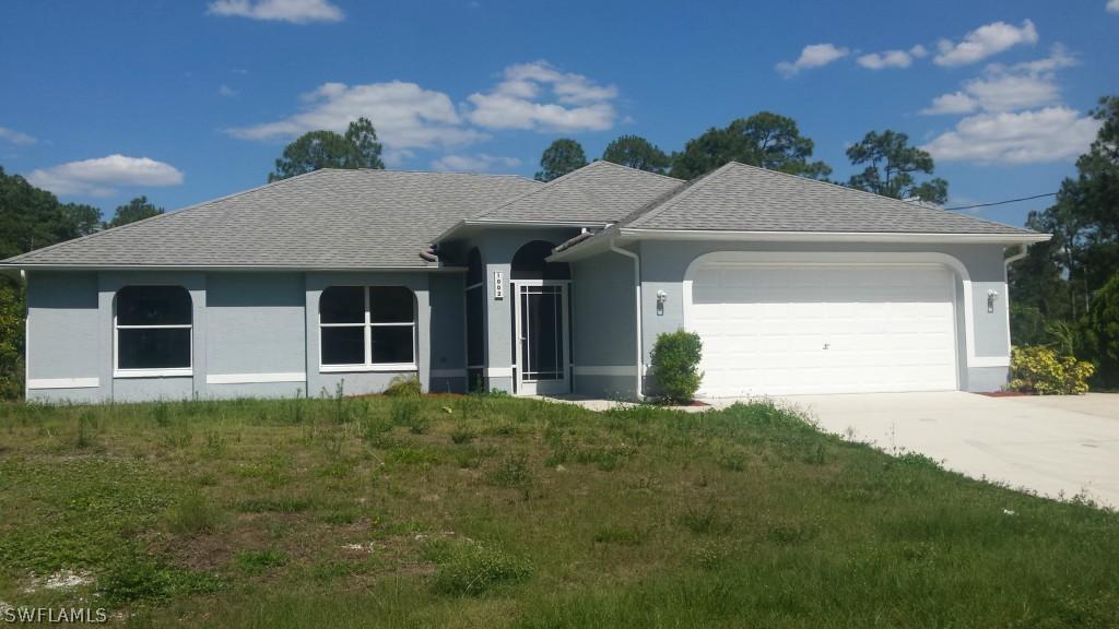 1002 Moore Ave., Lehigh Acres, FL 33972