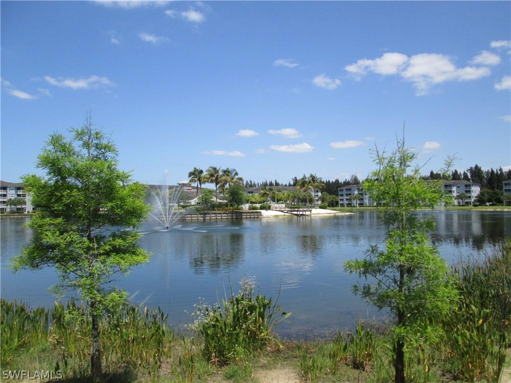 16605 Lake Circle Dr. #327, Fort Myers, FL 33908