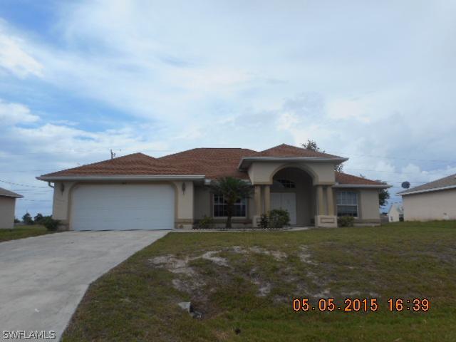 405 NW 3rd Ln., Cape Coral, FL 33993