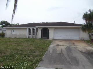 922 SE 26th Ter., Cape Coral, FL 33904