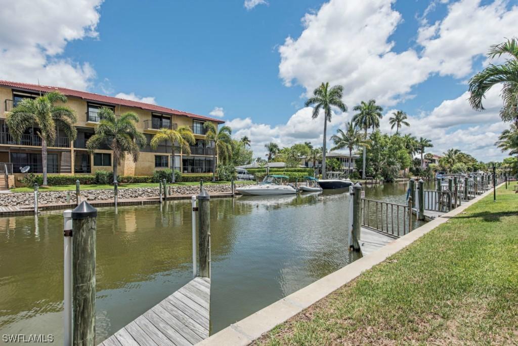 1417 Chesapeake Ave. #105, Naples, FL 34102