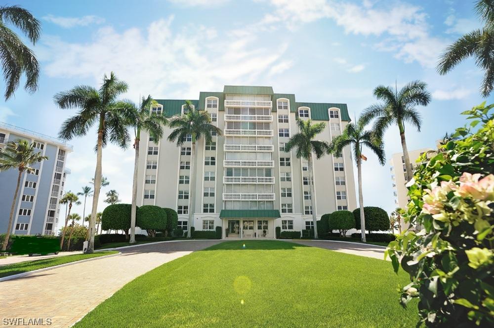 3003 Gulf Shore Blvd. #203, Naples, FL 34103