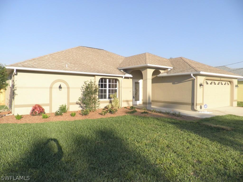 917 SW 6th Ct., Cape Coral, FL 33991